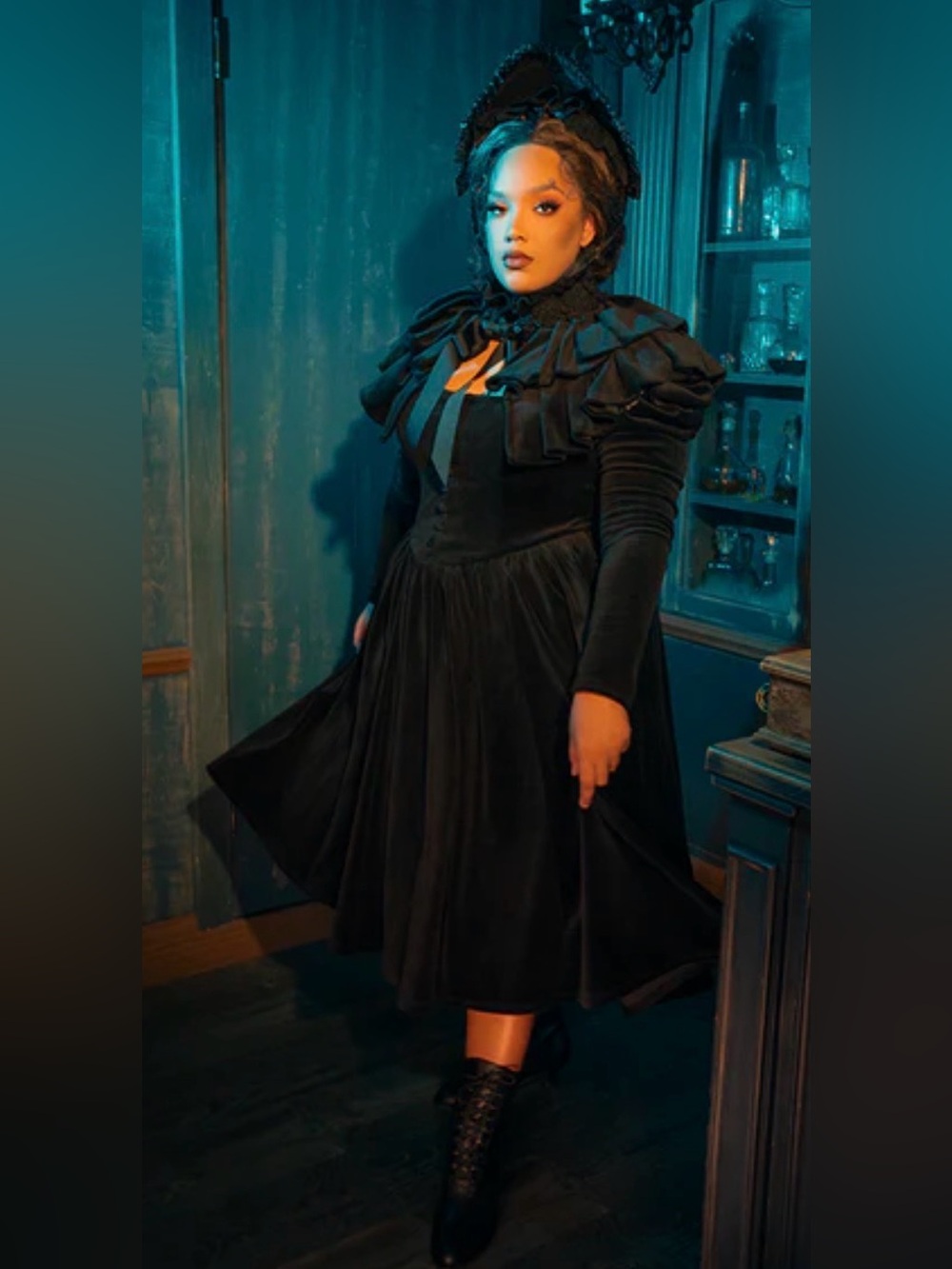 Haunted Beauty Mourning Dress in Black - Picture 1 of 11